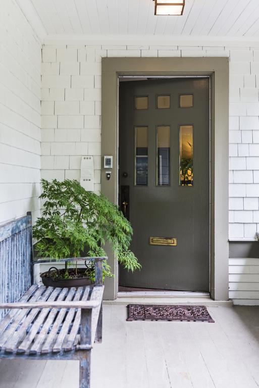 Thistledown House West Vancouver Extérieur photo
